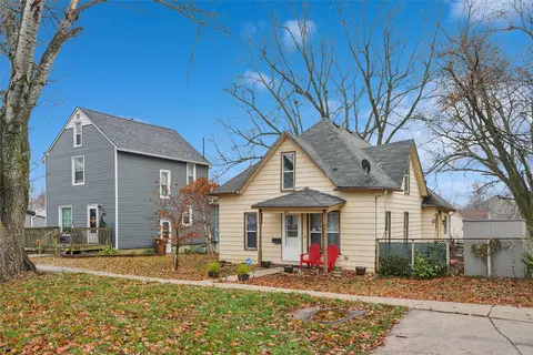 612 Prairie St, Grinnell, IA 50112