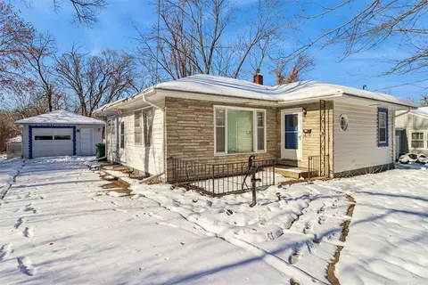 3100 64th St, Urbandale, IA 50322