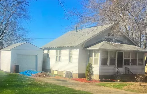 105 W Percival St, Rippey, IA 50235