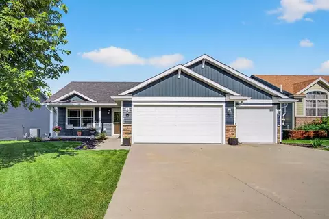 5458 SE 27th St, Des Moines, IA 50320