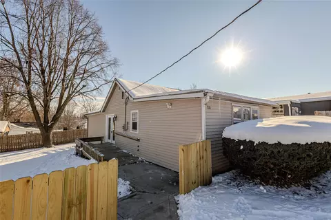 310 E 11th St N, Newton, IA 50208