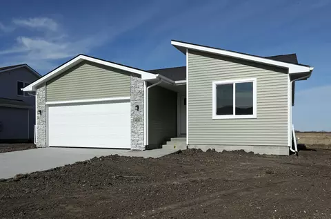 400 NE Chalet St, Elkhart, IA 50073