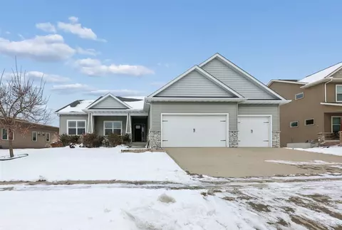 235 Emerson Ln, Waukee, IA 50263