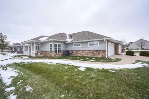 2008 SW 35th St, Ankeny, IA 50023
