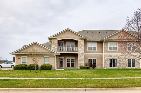 2406 NE Oak Dr #3, Ankeny, IA 50021