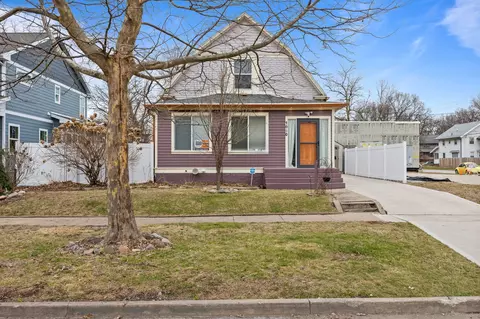 1080 35th St, Des Moines, IA 50311