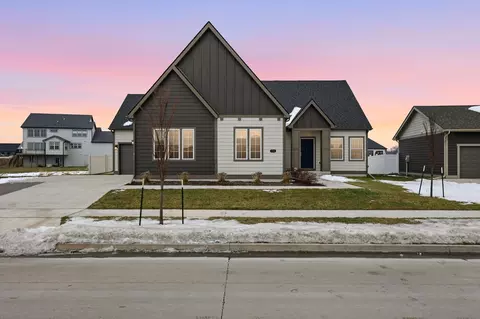 210 SW Prairie Trail Pkwy, Ankeny, IA 50023