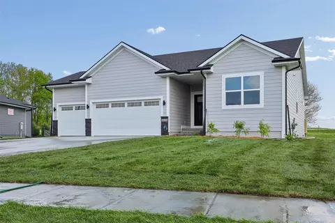 4606 Aldrin Ave, Ames, IA 50014