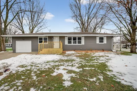 260 Ashworth Dr, Waukee, IA 50263