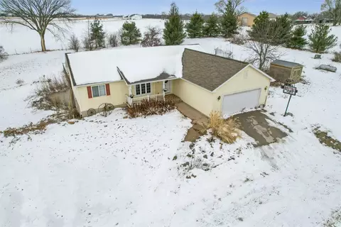 11186 165th Ave, Indianola, IA 50125