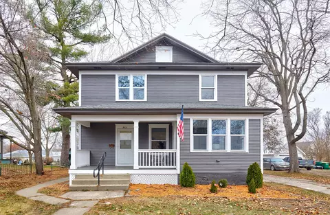 513 E Jefferson St, Winterset, IA 50273