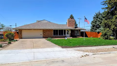 2250 70th St, Windsor Heights, IA 50324