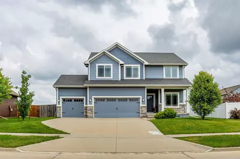 535 NE Bowman Dr, Waukee, IA 50263