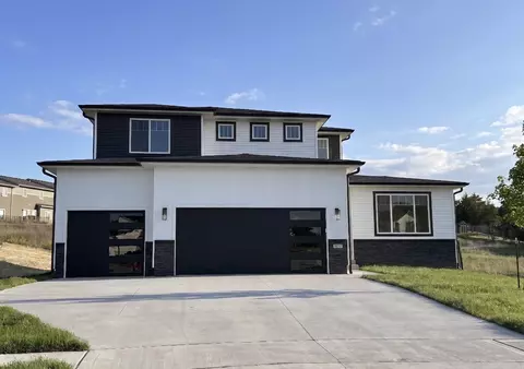 357 Napoli Ave, West Des Moines, IA 50266