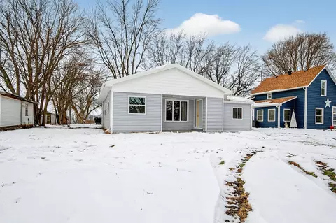 716 N Main St, Stuart, IA 50250