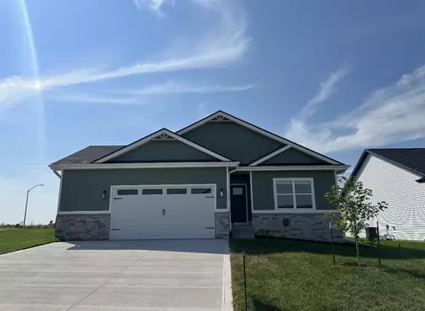 1954 Tuscany Dr SE, Altoona, IA 50009
