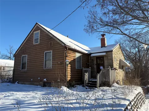 3201 Cleveland Ave, Des Moines, IA 50317