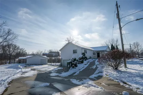 305 W Main St #A, Mingo, IA 50168