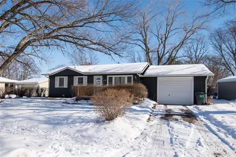 1332 Arizona Ave, Ames, IA 50014
