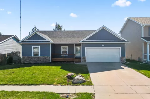 2203 4th Ave SE, Altoona, IA 50009