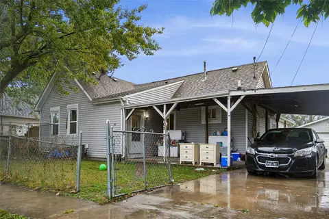 905 Shaw St, Des Moines, IA 50309