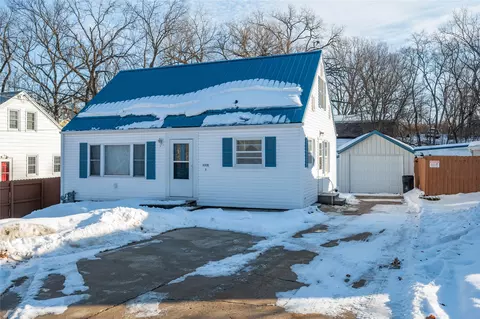 1008 1st St N, Newton, IA 50208
