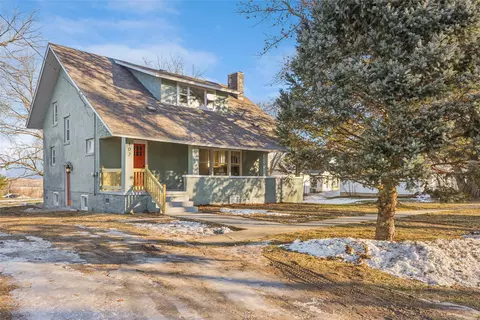 102 W Bluff St, Mingo, IA 50168