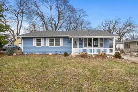 306 SE 4th St, Ankeny, IA 50021