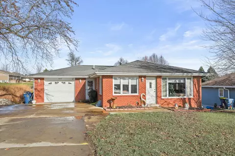 100 Vermeer Rd, Pella, IA 50219