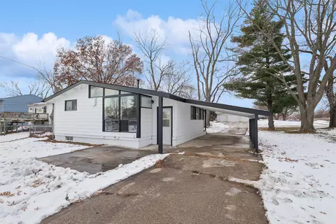 1000 Parkhill Dr, Norwalk, IA 50211
