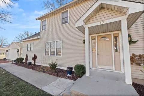 108 Maple St, De Soto, IA 50069