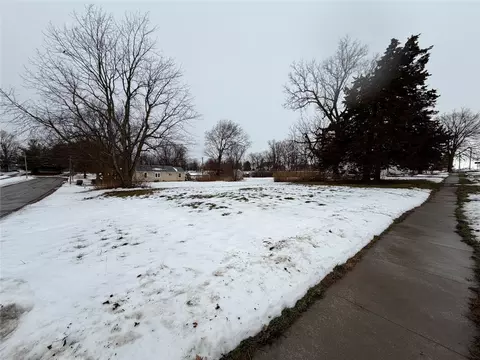 701 Reed St, Grinnell, IA 50112