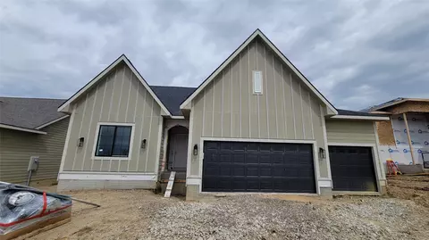 1939 E Autumn Trail Cir, Polk City, IA 50226