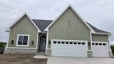 8125 Buckley St, Johnston, IA 50131