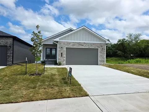 1131 NW Sproul Dr, Waukee, IA 50263