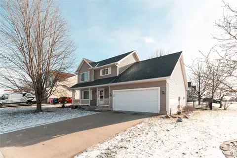 401 E 12th Ave, Indianola, IA 50125