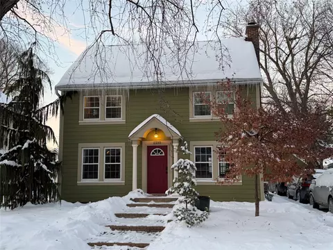2215 Storm St, Ames, IA 50014