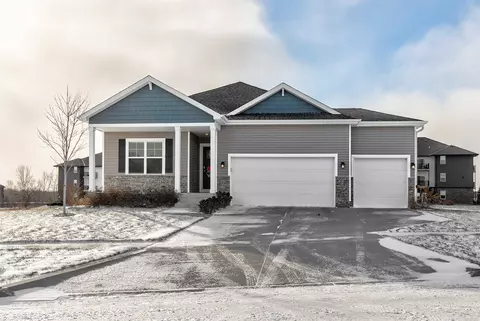 5428 Rowling Dr, Ames, IA 50014