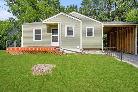 1257 E 33rd St, Des Moines, IA 50317