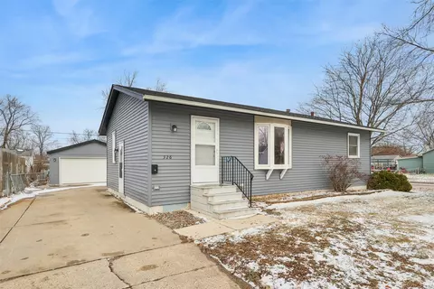 326 NE 6th St, Ankeny, IA 50021
