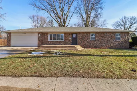 833 SE Sharon Dr, Ankeny, IA 50021