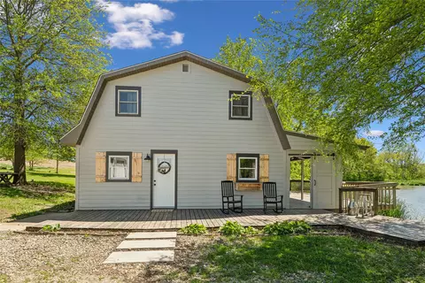 1834 Eaton Ave, Leighton, IA 50143