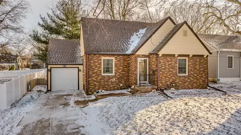 3213 45th St, Des Moines, IA 50310