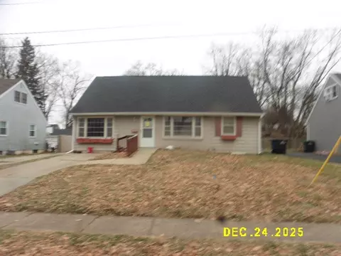 7400 SW 12th St, Des Moines, IA 50315
