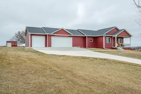 1462 SE 108th St, Runnells, IA 50237