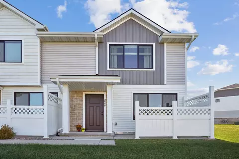 2666 SE Osier Ave, West Des Moines, IA 50265