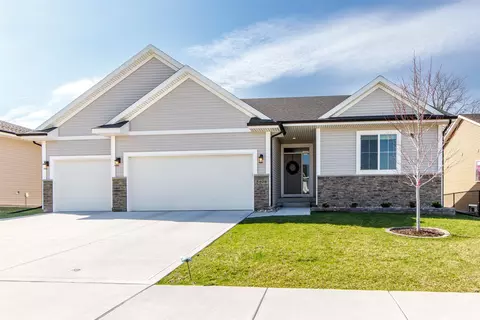 5808 Allerton Dr, Ames, IA 50014