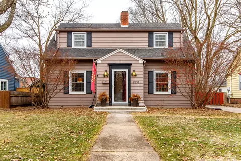 2337 Donald St, Ames, IA 50014