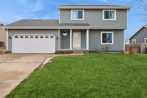 309 3rd St NW, Bondurant, IA 50035