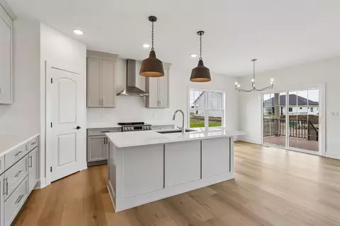 1809 NE Pine Lake Cir, Ankeny, IA 50021